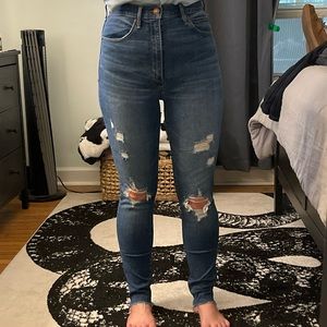 Abercrombie & Fitch The Super Skinny Ultra High Rise jeans